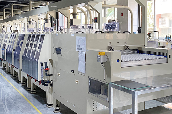 DES (Development/etching/stripping) Line